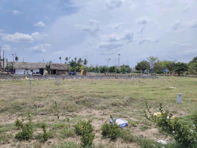 Residential Plot in Poonamallee for resale Chennai. The reference number is 14682365