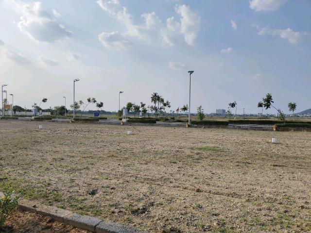 Residential Plot in Poonamallee for resale Chennai. The reference number is 18349868