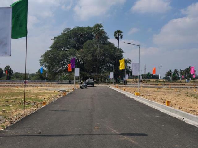Residential Plot in Poonamallee for resale Chennai. The reference number is 19462907