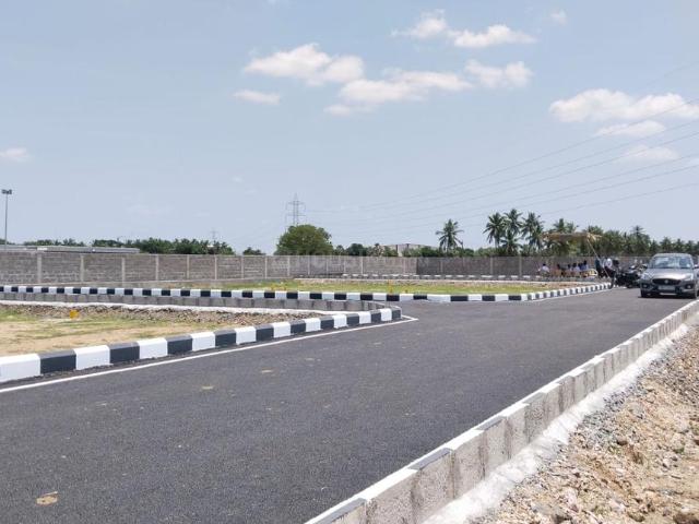 Residential Plot in Poonamallee for resale Chennai. The reference number is 20307419