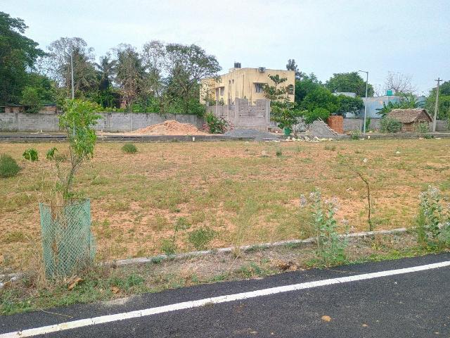 Residential Plot in Poonamallee for resale Chennai. The reference number is 20541429