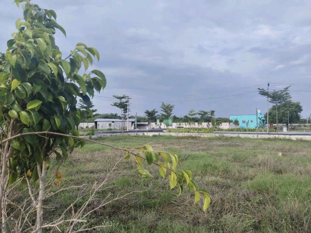 Residential Plot in Poonamallee for resale Chennai. The reference number is 20576558