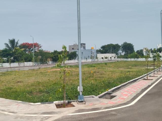 Residential Plot in Poonamallee for resale Chennai. The reference number is 20801238