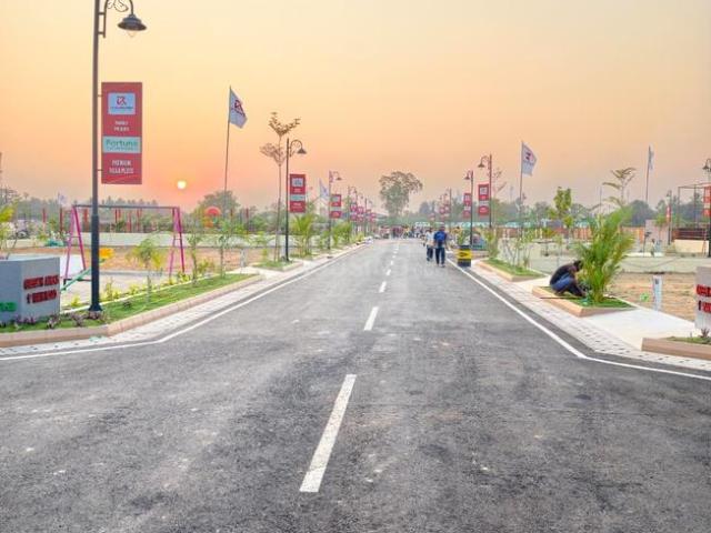 Residential Plot in Poonamallee for resale Chennai. The reference number is 21037669