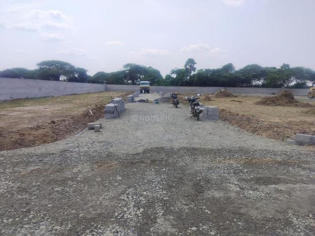Residential Plot in Poonamallee for resale Chennai. The reference number is 21335586