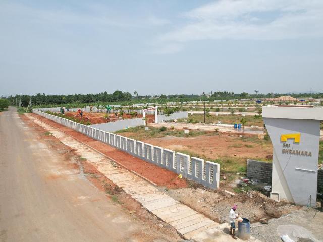 Residential Plot in Poranki for resale Vijayawada. The reference number is 19302406