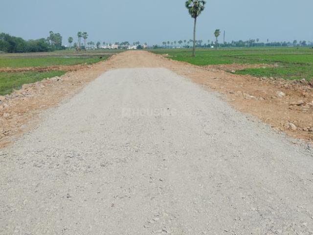 Residential Plot in Poranki for resale Vijayawada. The reference number is 19313911