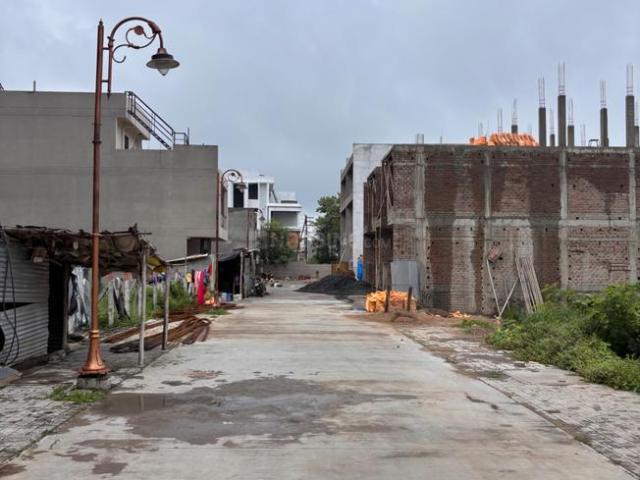 Residential Plot in Pragati Vihar for resale Indore. The reference number is 21122452