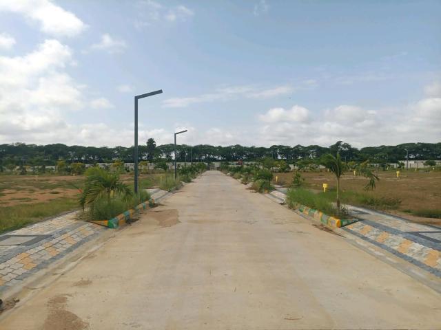 Residential Plot in Rudraram for resale Sangareddy. The reference number is 21003564