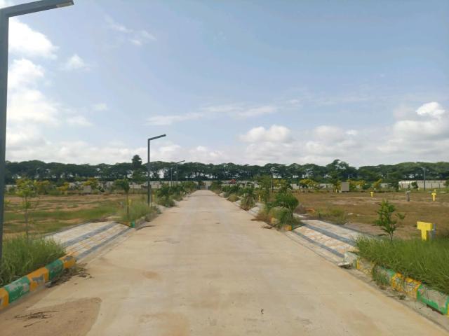 Residential Plot in Rudraram for resale Sangareddy. The reference number is 21003571