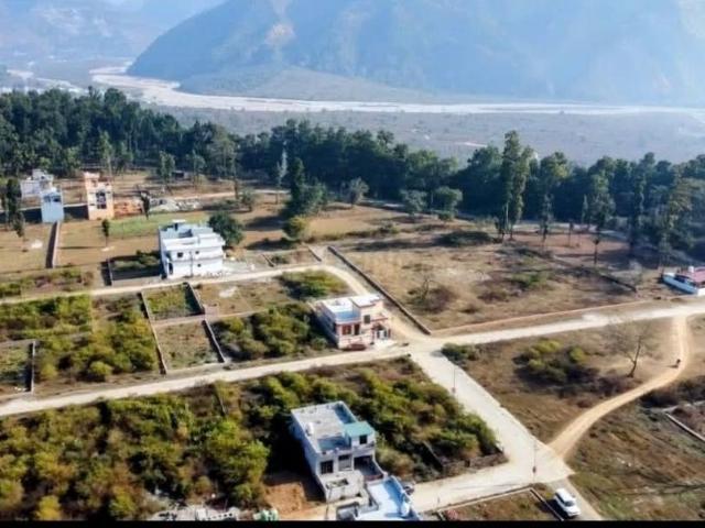 Residential Plot in Raipur for resale Dehradun. The reference number is 21185861