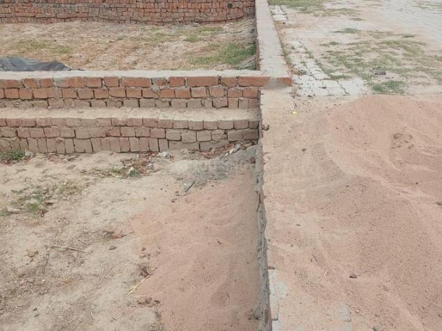 Residential Plot in Rajatalab for resale Varanasi. The reference number is 21126937