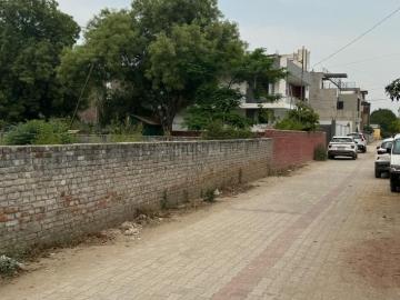Residential Plot in Rajpur Khurd Village for resale New Delhi. The reference number is 16286561