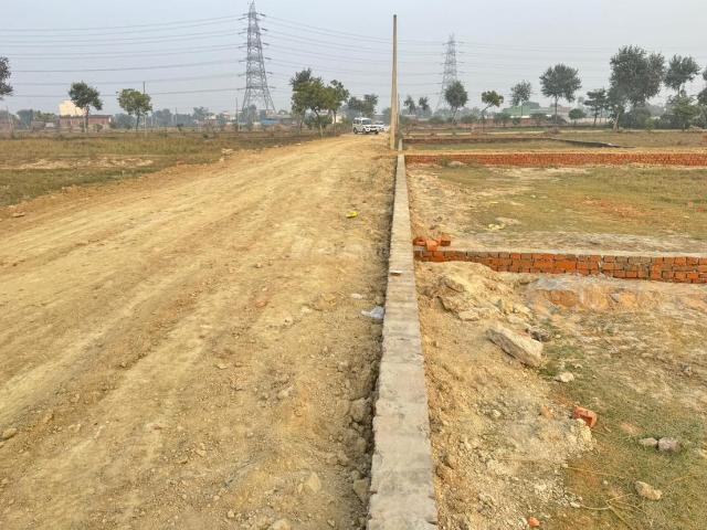 Residential Plot in Ram Nagar for resale Varanasi. The reference number is 18914509