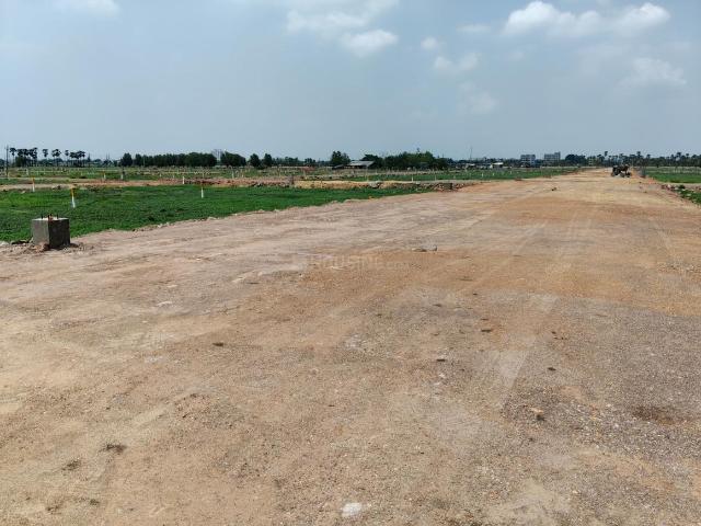 Residential Plot in Ramavarapadu for resale Vijayawada. The reference number is 20657580