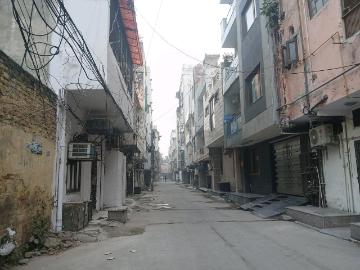 Residential Plot in Ramesh Nagar for resale New Delhi. The reference number is 8667863