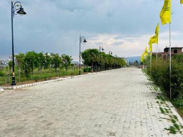 Residential Plot in Ramgarh Bhudda for resale Zirakpur. The reference number is 18298544