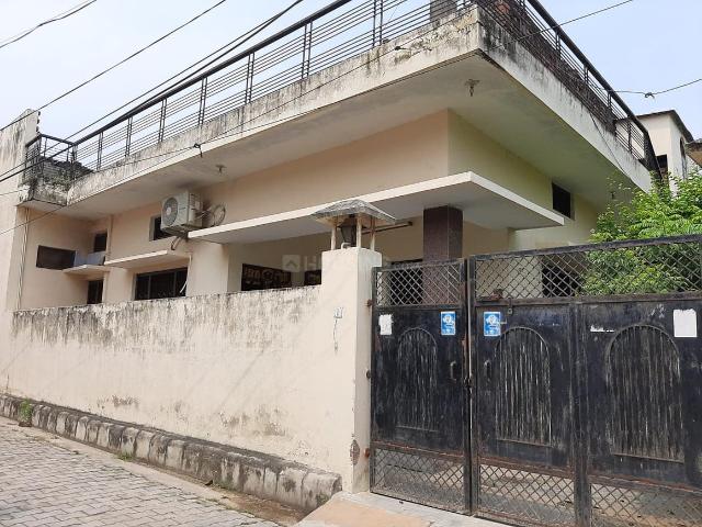 Residential Plot in Rathyatra for resale Varanasi. The reference number is 18788522