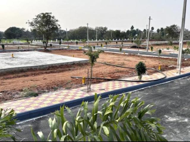Residential Plot in Raviryal for resale Hyderabad. The reference number is 21026204