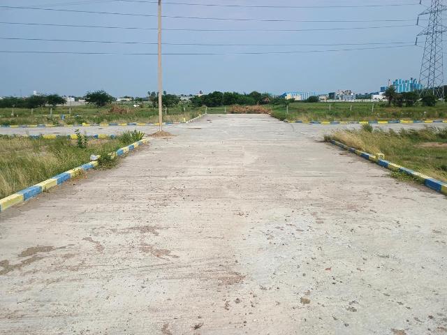 Residential Plot in Red Hills for resale Chennai. The reference number is 16774688