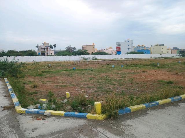 Residential Plot in Red Hills for resale Chennai. The reference number is 16378973
