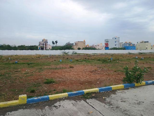 Residential Plot in Red Hills for resale Chennai. The reference number is 16378999