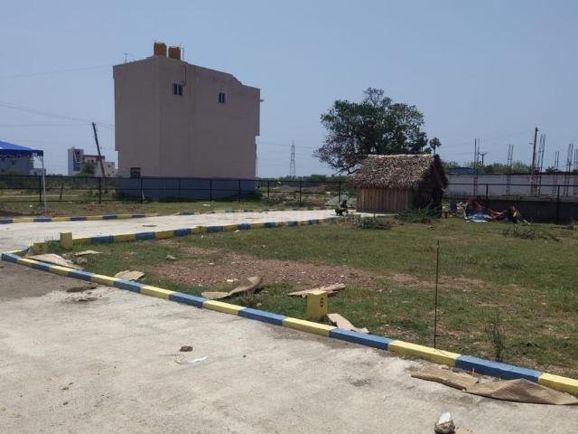 Residential Plot in Red Hills for resale Chennai. The reference number is 20675497