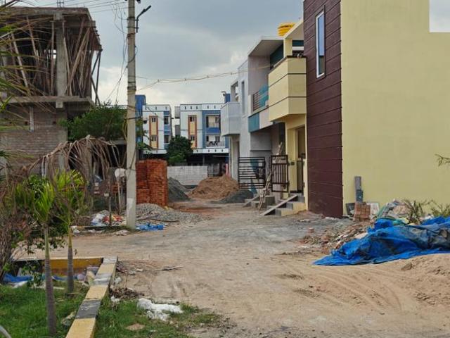 Residential Plot in Red Hills for resale Chennai. The reference number is 20700884