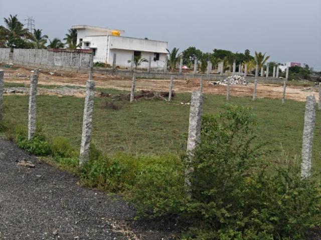 Residential Plot in Red Hills for resale Chennai. The reference number is 21200551