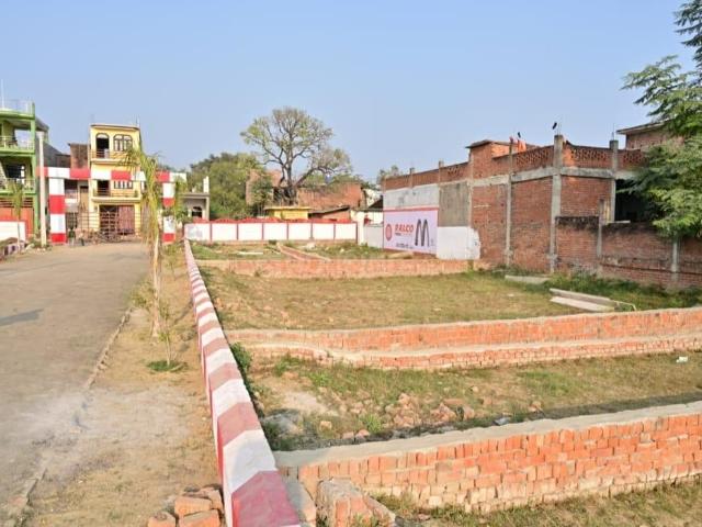 Residential Plot in Roberts Lines for resale Lucknow. The reference number is 19353216