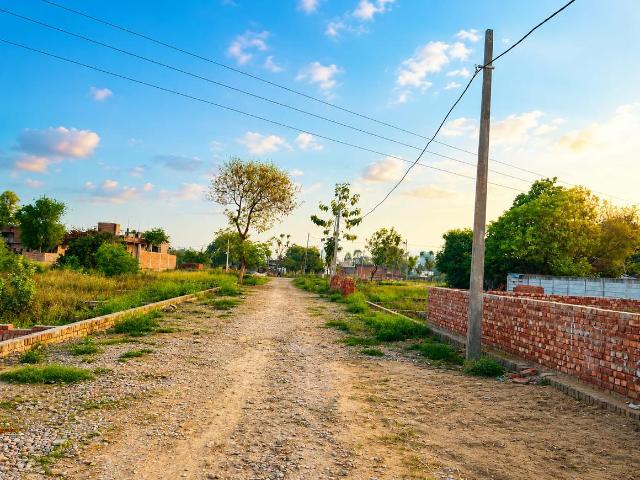 Residential Plot in Rohania for resale Varanasi. The reference number is 15424022