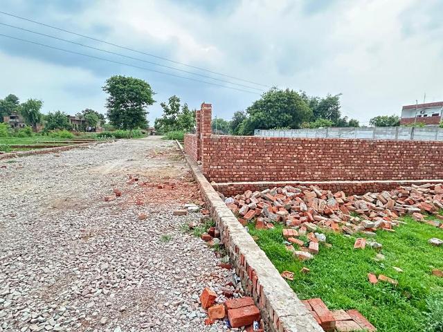 Residential Plot in Rohania for resale Varanasi. The reference number is 18538782