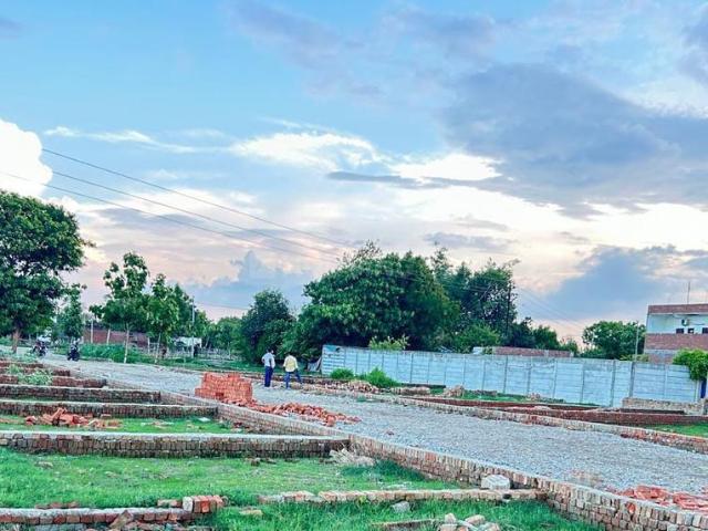 Residential Plot in Rohania for resale Varanasi. The reference number is 19633165