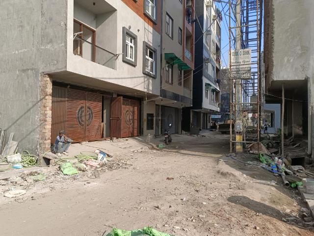 Residential Plot in Rohini Sector 28 for resale New Delhi. The reference number is 15719990