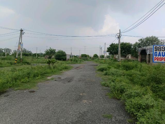 Residential Plot in Rohini Sector 28 for resale New Delhi. The reference number is 18243274