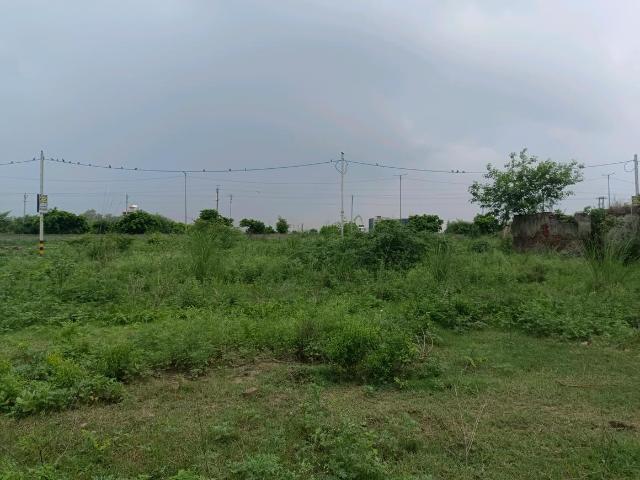 Residential Plot in Rohini Sector 28 for resale New Delhi. The reference number is 18251690