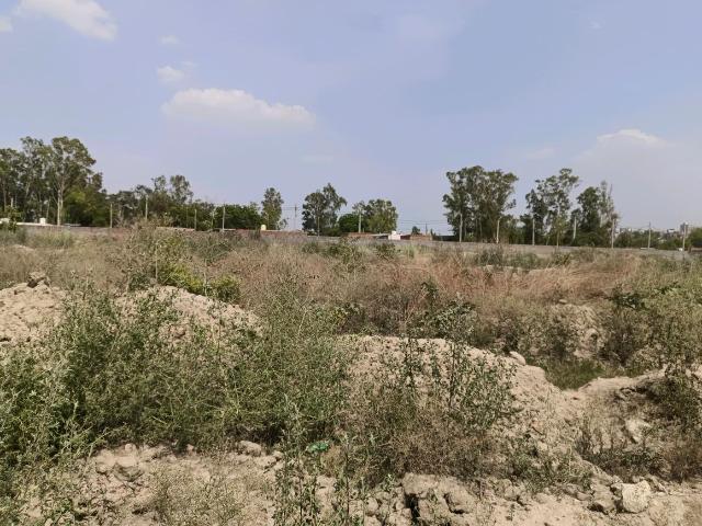 Residential Plot in Rohini Sector 28 for resale New Delhi. The reference number is 19936968