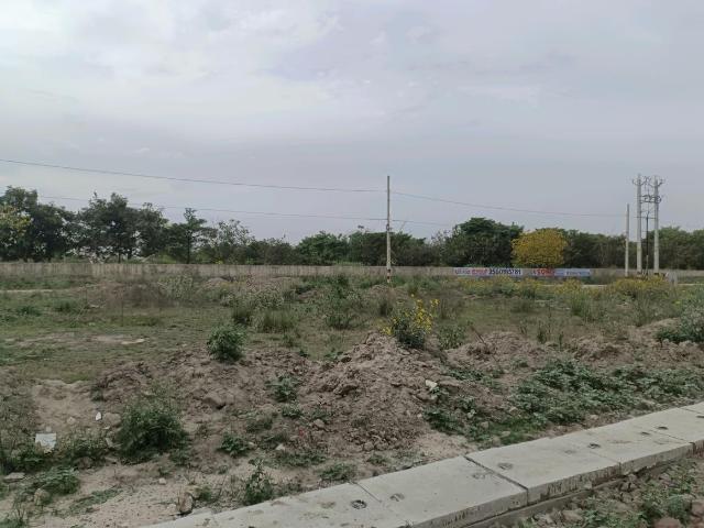 Residential Plot in Rohini Sector 28 for resale New Delhi. The reference number is 19319161