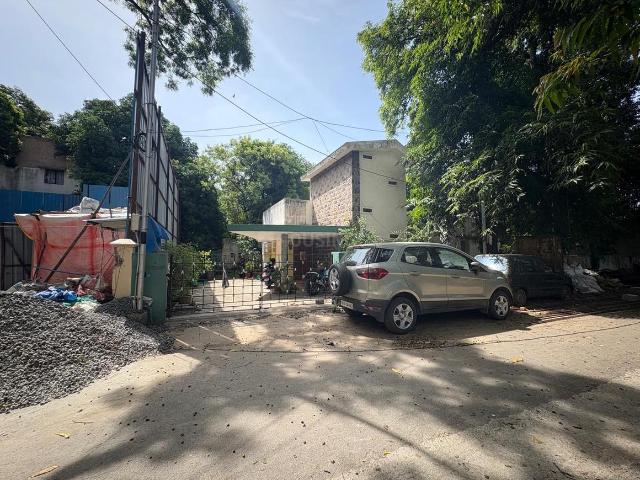 Residential Plot in Royapettah for resale Chennai. The reference number is 21283866