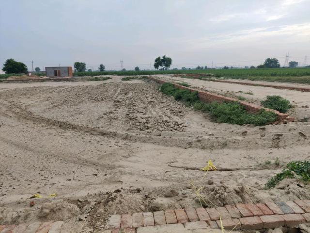 Residential Plot in Sultanpur for resale Ghaziabad. The reference number is 20472898