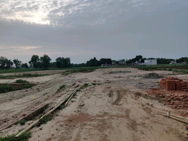 Residential Plot in Sultanpur for resale Ghaziabad. The reference number is 20537950