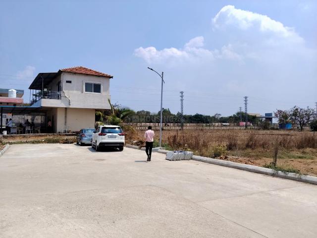 Residential Plot in Sultanpur for resale Sangareddy. The reference number is 19750159