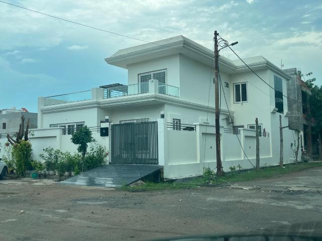 Residential Plot in Sultanpur Road for resale Lucknow. The reference number is 21150164