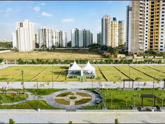 Residential Plot in Sushant Golf City for resale Lucknow. The reference number is 20186068