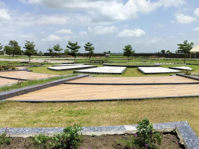 Residential Plot in Super Corridor for resale Indore. The reference number is 20934199