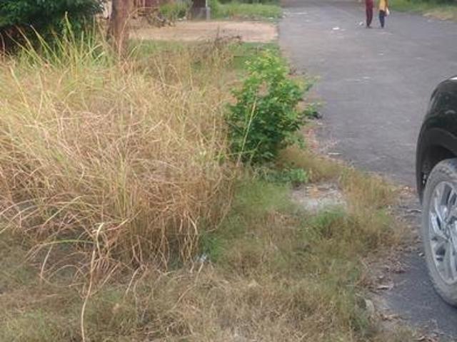 Residential Plot in Surajpur for resale Greater Noida. The reference number is 19084378