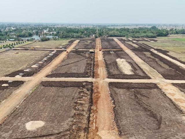 Residential Plot in Surampalli for resale Vijayawada. The reference number is 20992831