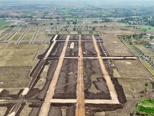 Residential Plot in Surampalli for resale Vijayawada. The reference number is 20992850