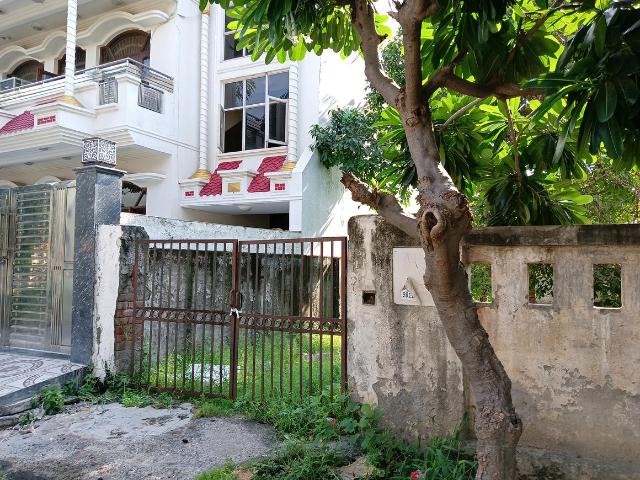 Residential Plot in Swarn Nagari for resale Greater Noida. The reference number is 11741928