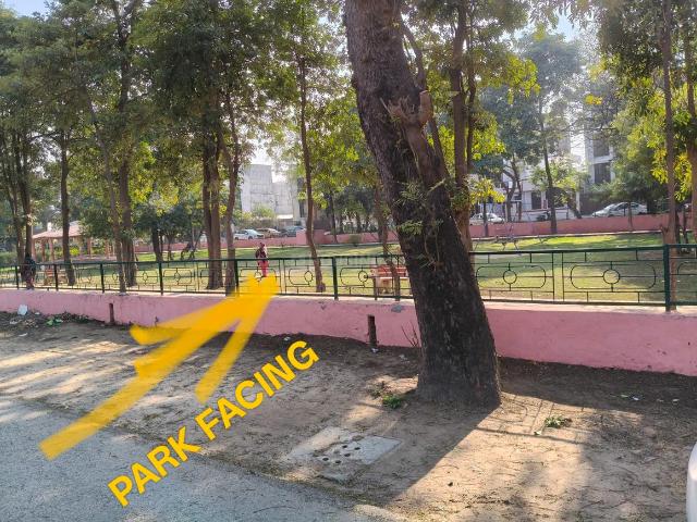 Residential Plot in Swarn Nagari for resale Greater Noida. The reference number is 19457520